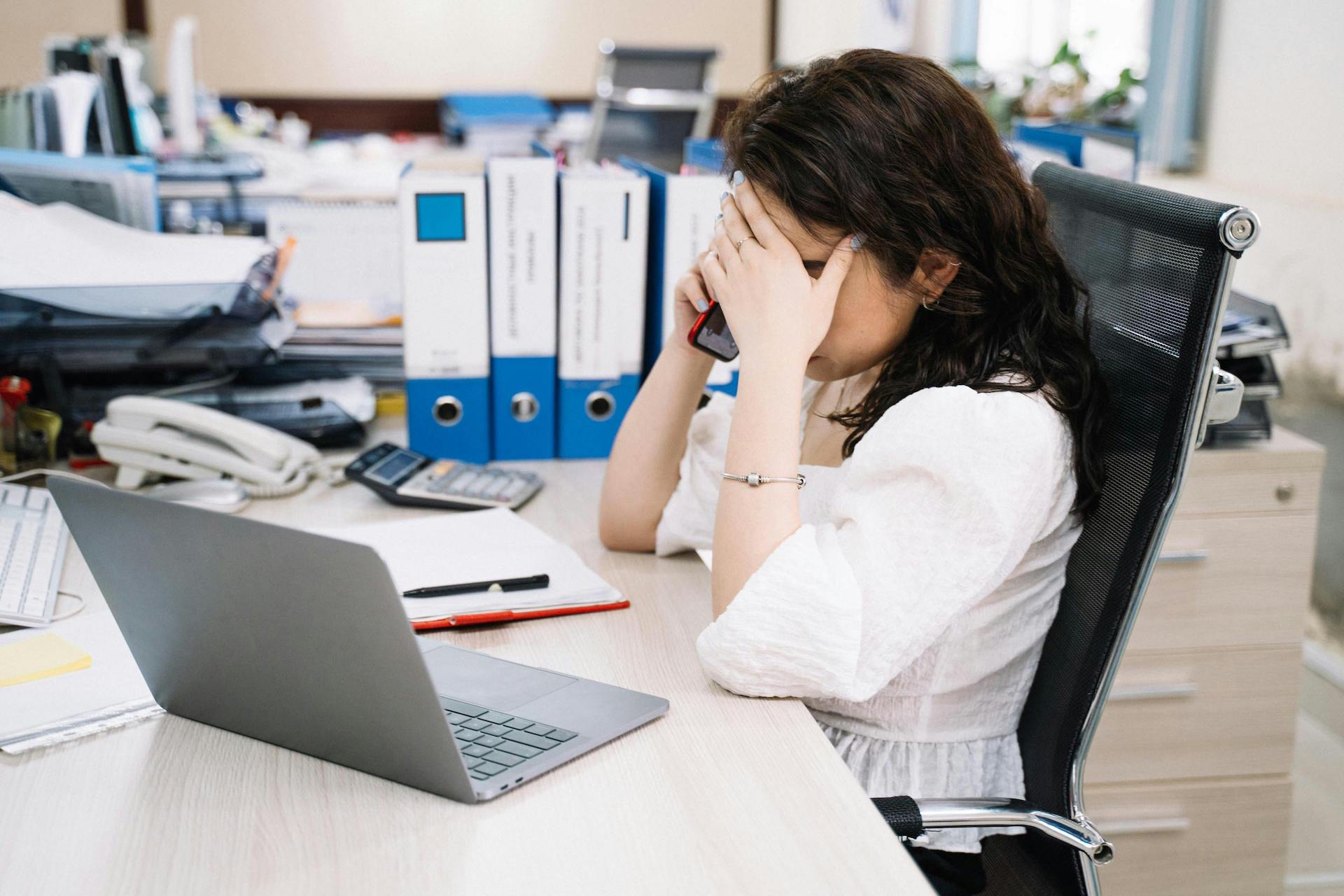 Gestion du stress au travail avec hypnose à Dinard par Gildas Lecomte, hypnothérapeute